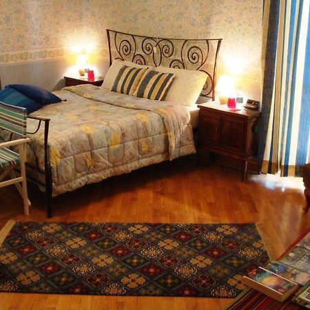 Il Melograno Bed and Breakfast Borgo San Dalmazzo Kamer foto