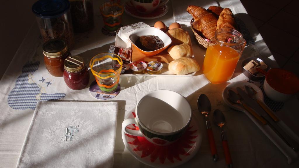 Il Melograno Bed and Breakfast Borgo San Dalmazzo Buitenkant foto